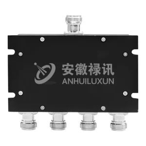 698-2700MHz四路微带功分器